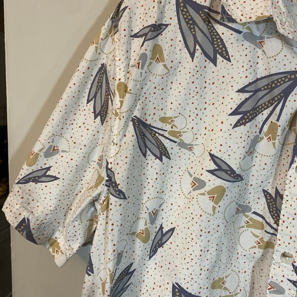 PacSun Men's White Floral Grey Short Sleeve Button Down Shirt Sz XL - Picture 4 of 7